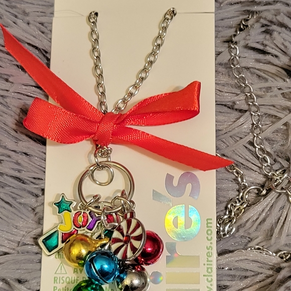 Claire's Christmas Silvertone Necklace - Picture 3 of 3
